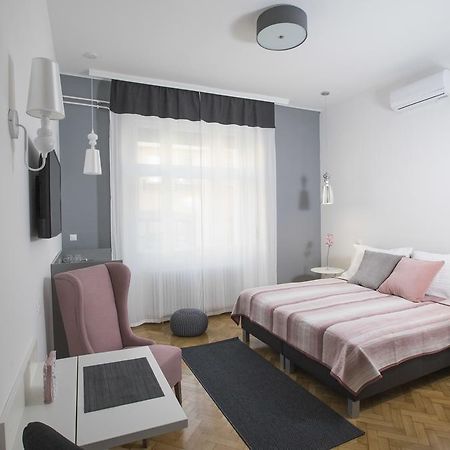 Dom Apartman Szeged Exteriör bild