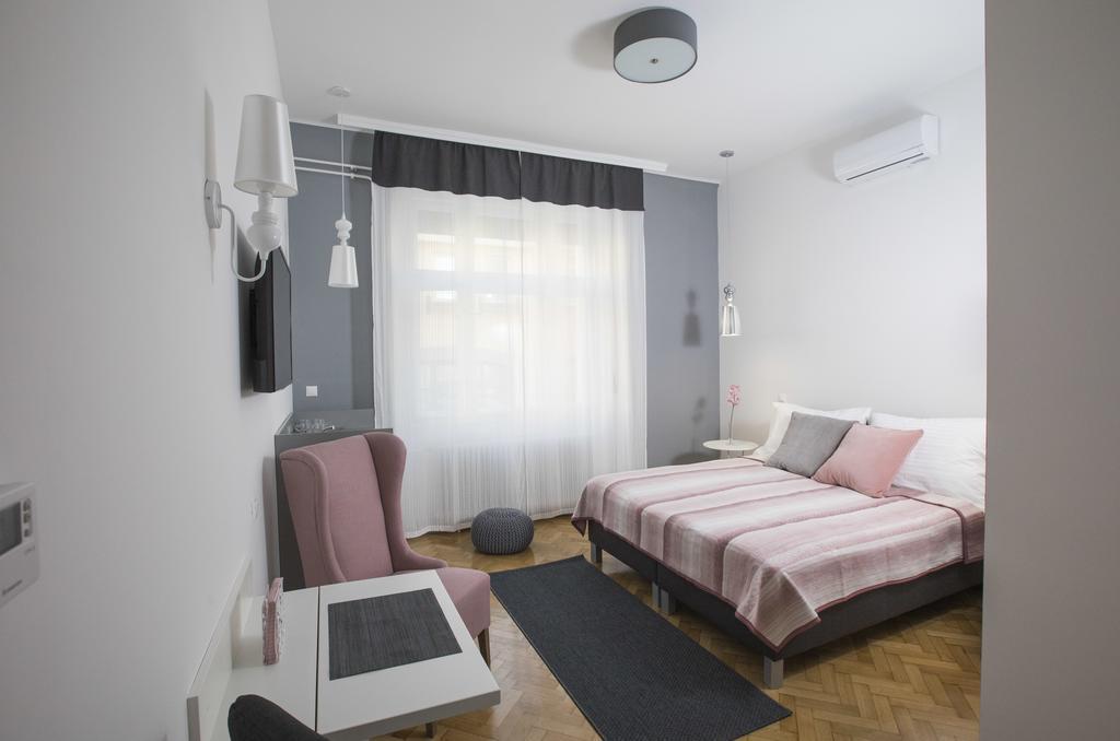 Dom Apartman Szeged Exteriör bild